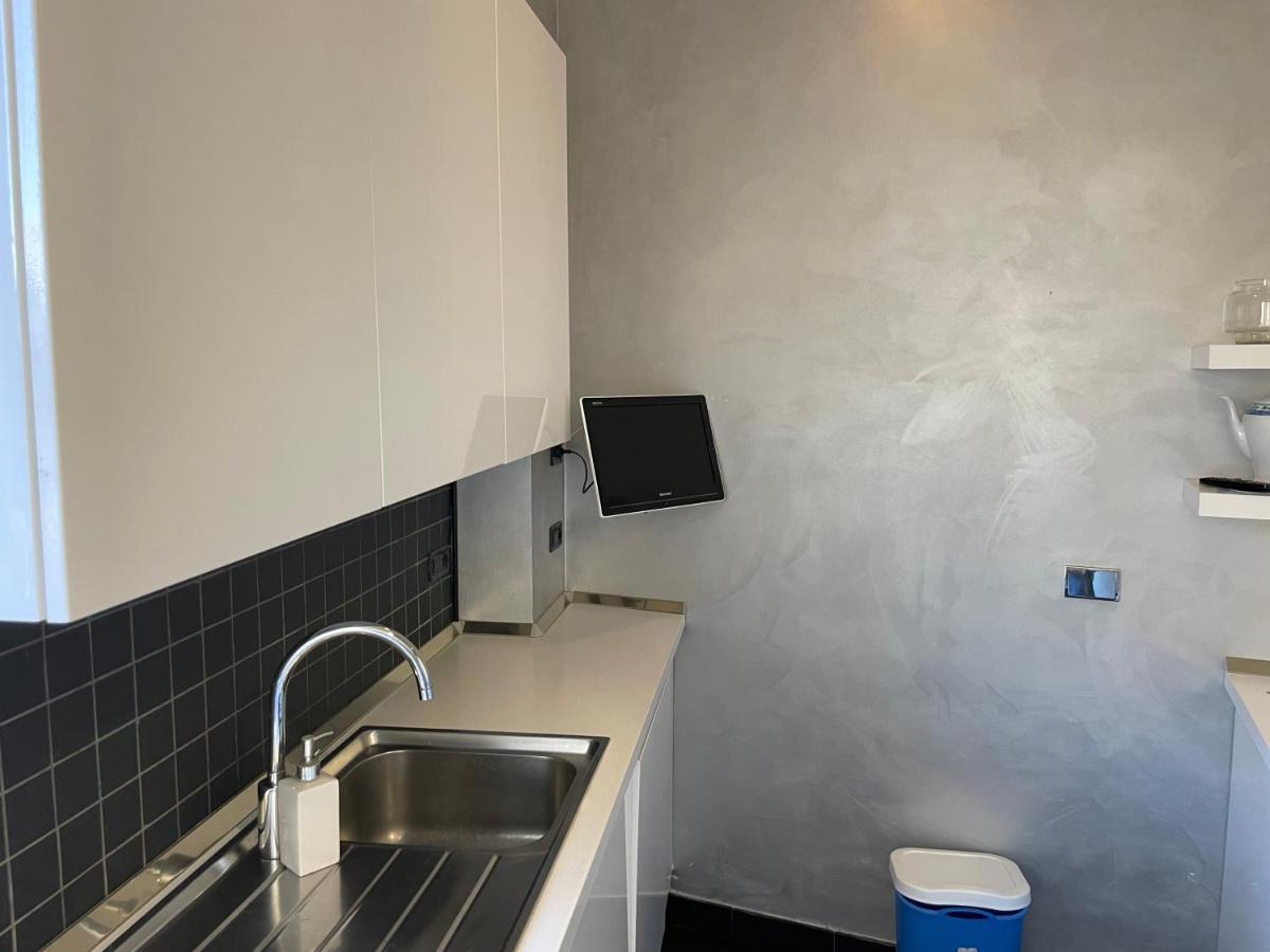 Sea & Park Apartment Генуа Екстериор снимка